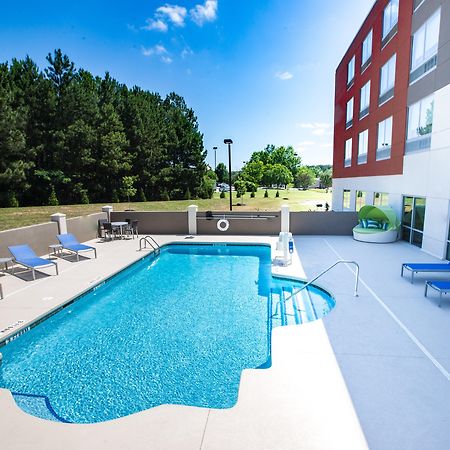 Holiday Inn Express & Suites Greenwood Mall By Ihg Exterior photo